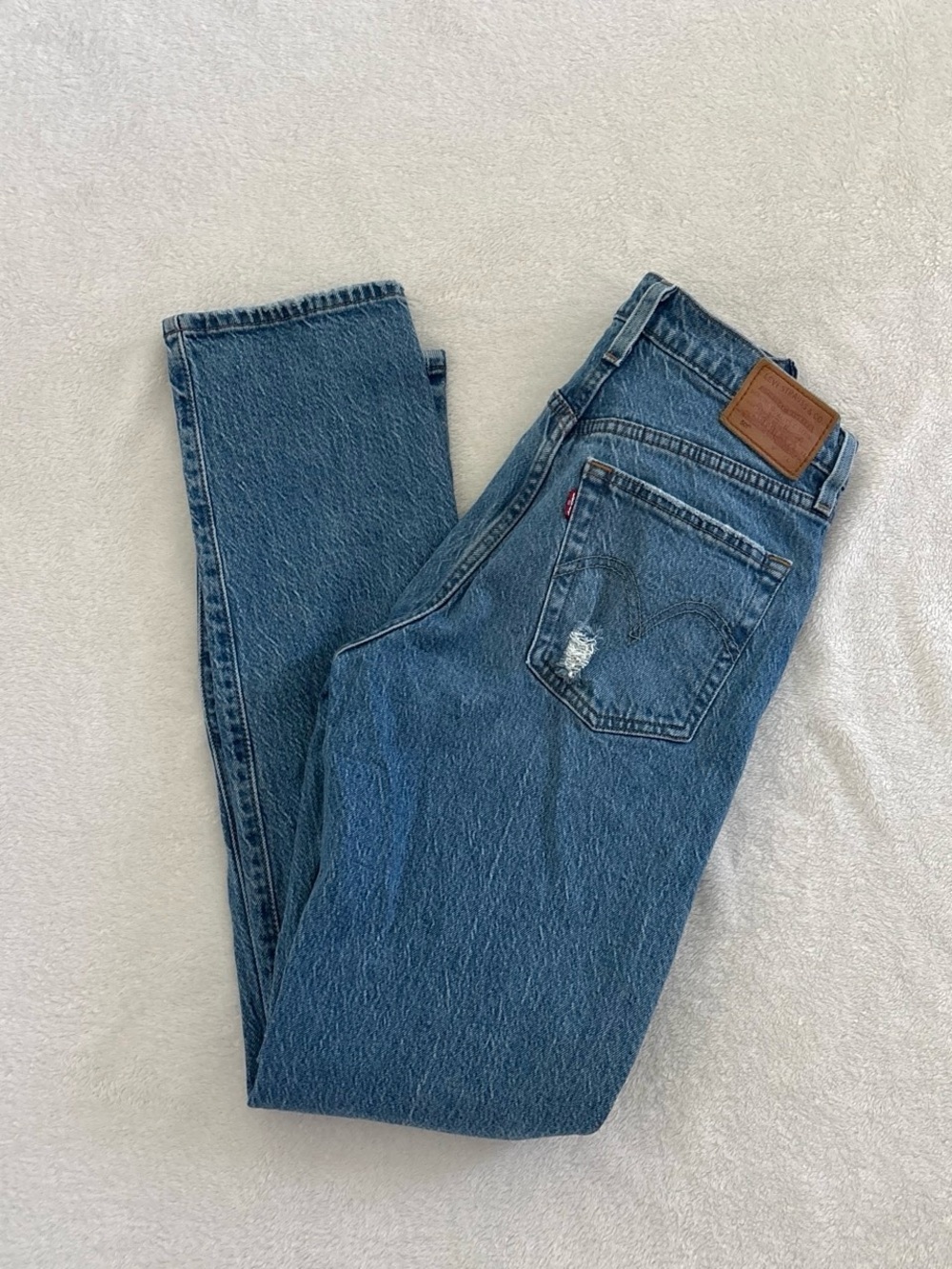 Women’s Iconic high rise Levi 501s jeans Size small